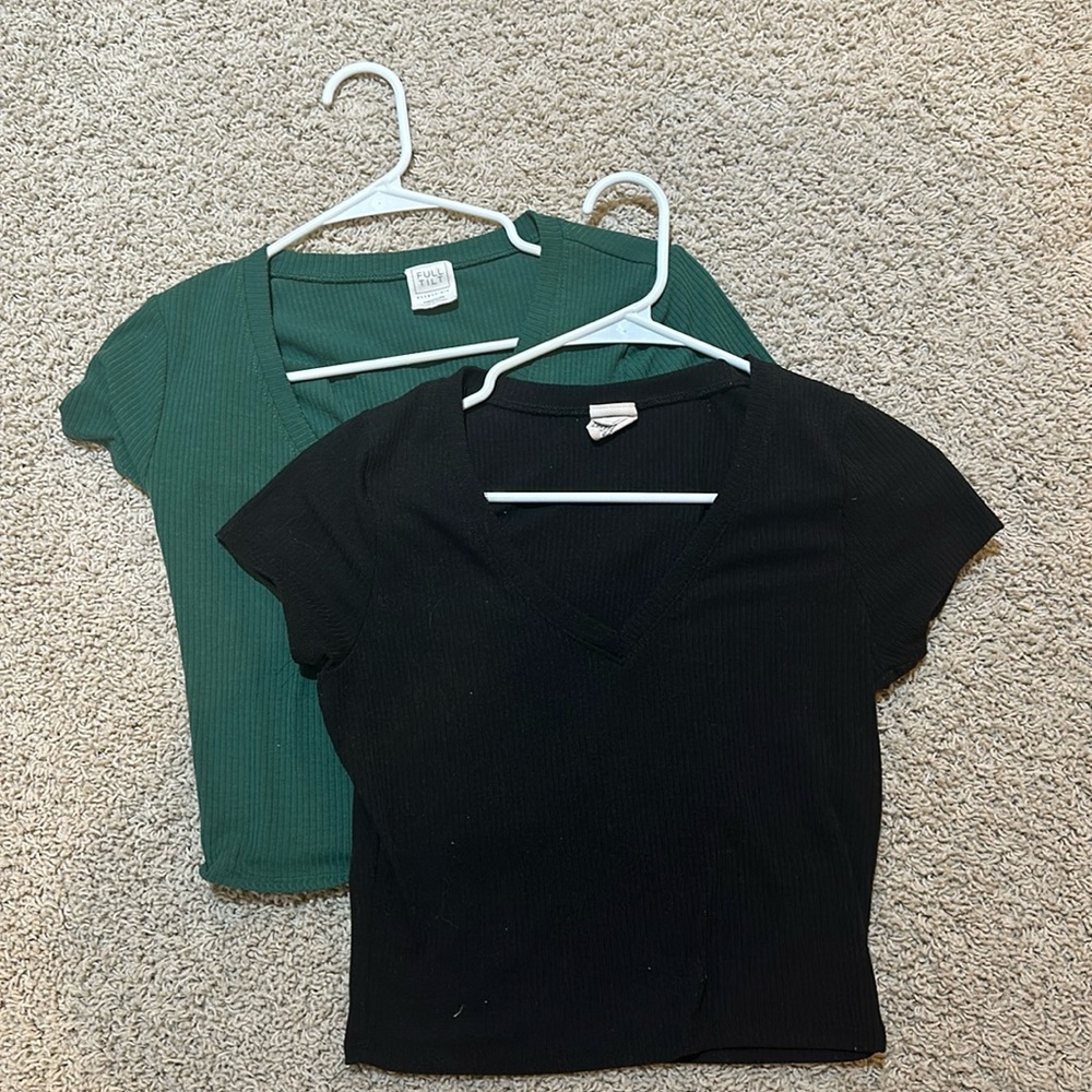 2 tilly’s cropped tees